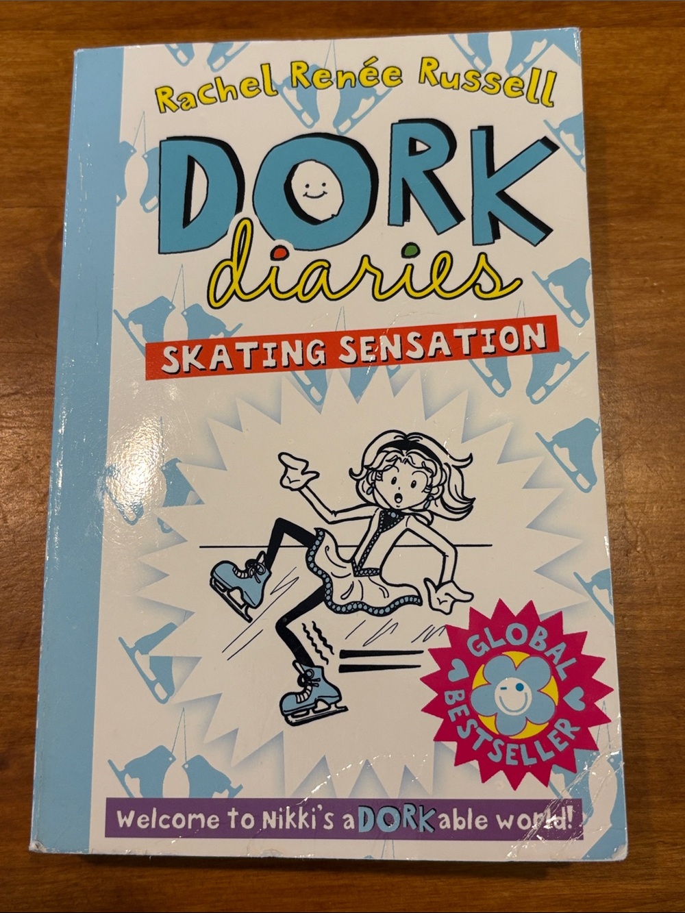 DORK DIARIES Skating Sensation Number 4 by Rachel Renee Russell Paperback Book💙